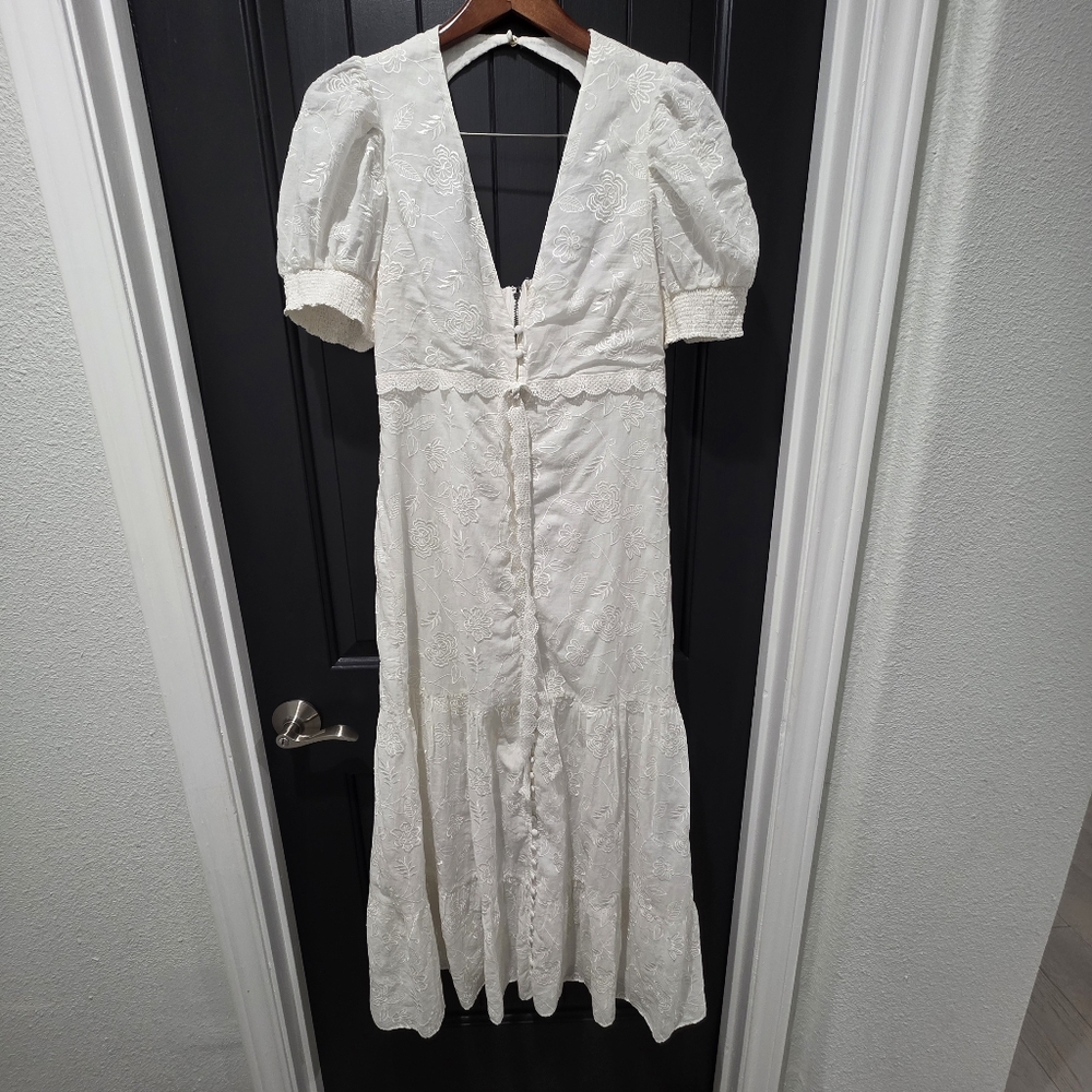 NWOT Alice & Olivia White Puff Sleeve Cotton Embroidered Midi Dress Sz 6 - Picture 3 of 8